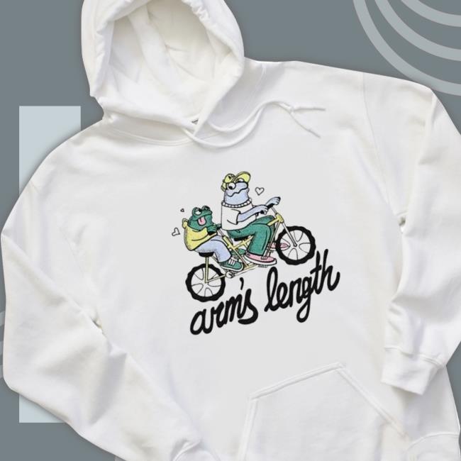 Frog and toad arm’s length Shirt