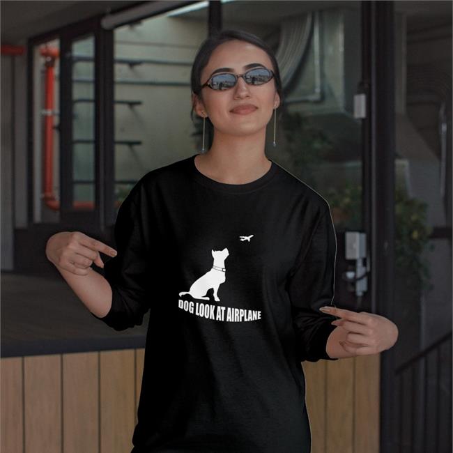 Dog Look At Airplane Tank top